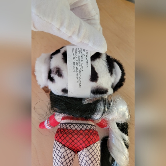 Two Na Na Na Surprise - Michael Manchester Doll -Series 3 Dottie DeMil - Picture 16 of 16